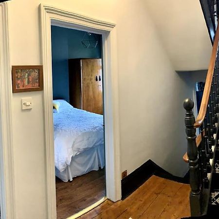 Chic Townhouse Near Tunnels Beaches 伊尔弗勒科姆 外观 照片