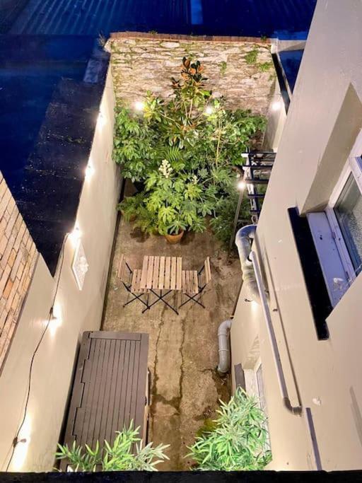 Chic Townhouse Near Tunnels Beaches 伊尔弗勒科姆 外观 照片